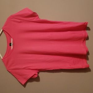 Gildan bright pink tee, new!